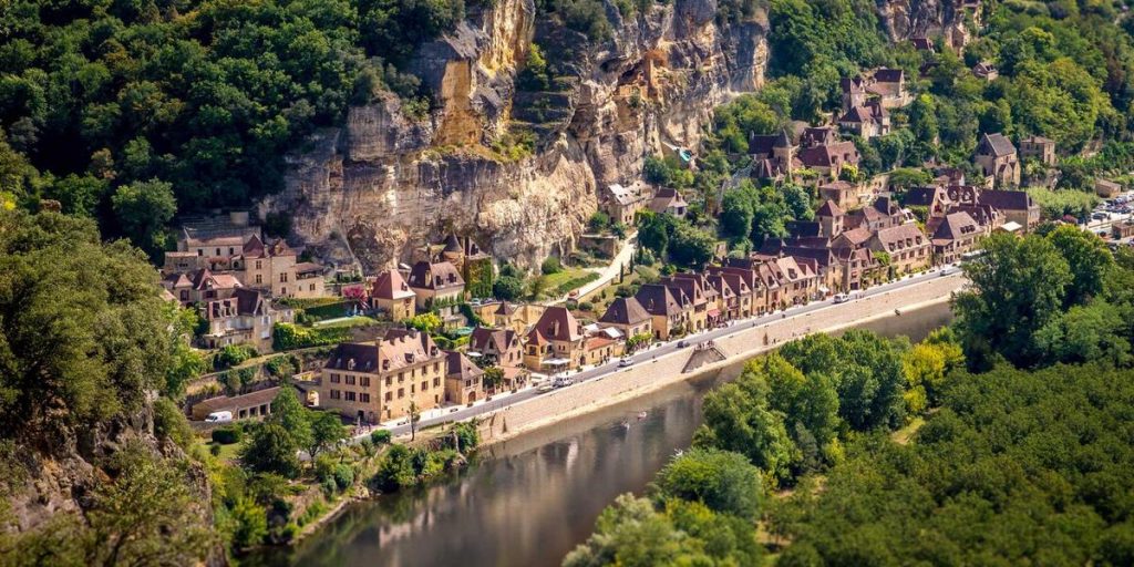 Ce joyau médiéval de la vallée de la Dordogne est un voyage dans le temps