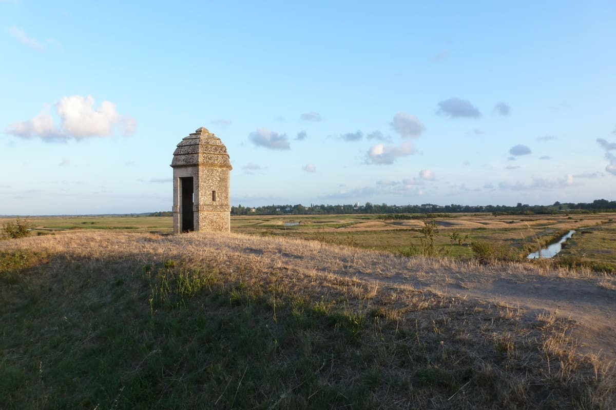 Cette cité fortifiée en Charente-Maritime est le plus beau village de France, unique et fascinante