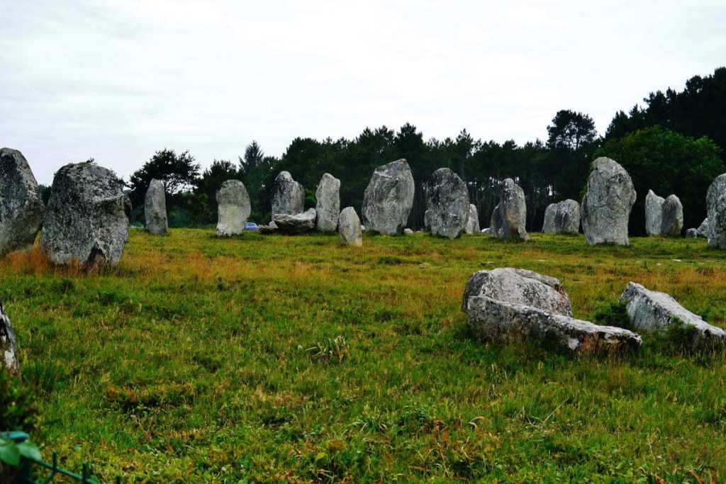 Ce village breton où se cache un menhir plus ancien que Stonehenge est ignoré des guides