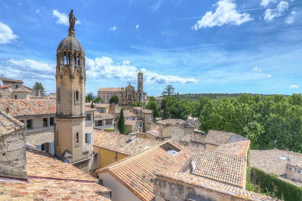 Comment ce village du Gard est-il devenu le refuge secret des chefs étoilés au Guide Michelin