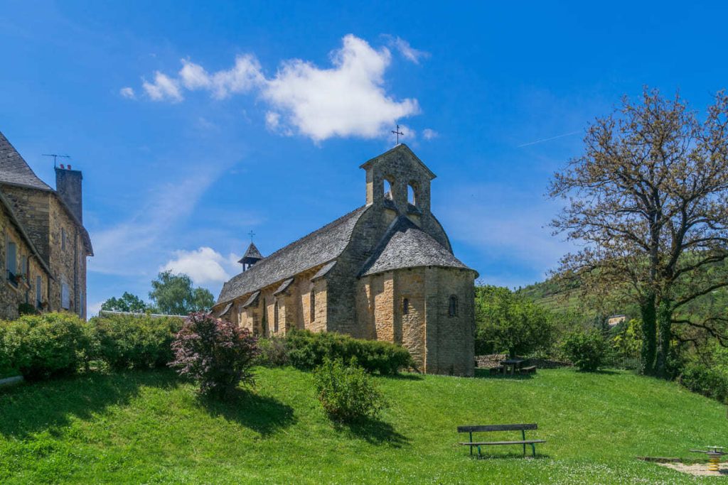 L&rsquo;Aveyron révèle ce plus beau village de France médiéval, avec sa « tour de la dévotion » 