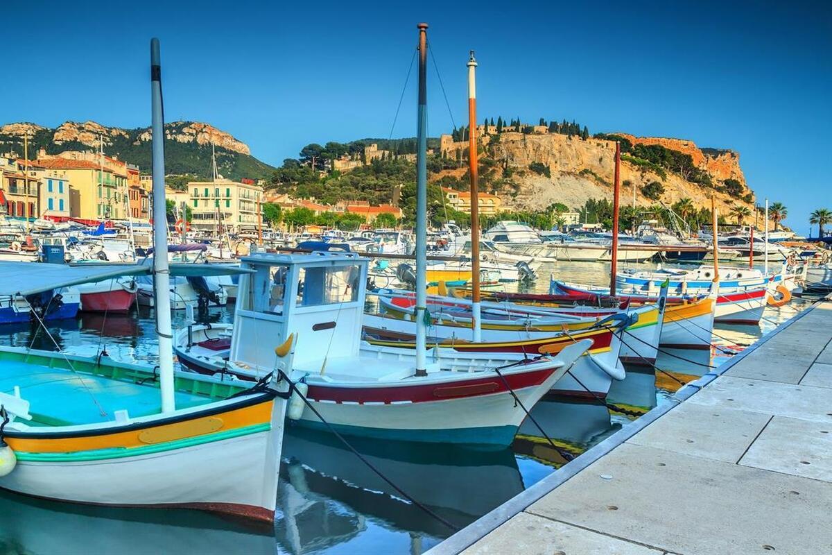À moins d’1h de Marseille, ce petit port de pêche est un concentré de Provence authentique