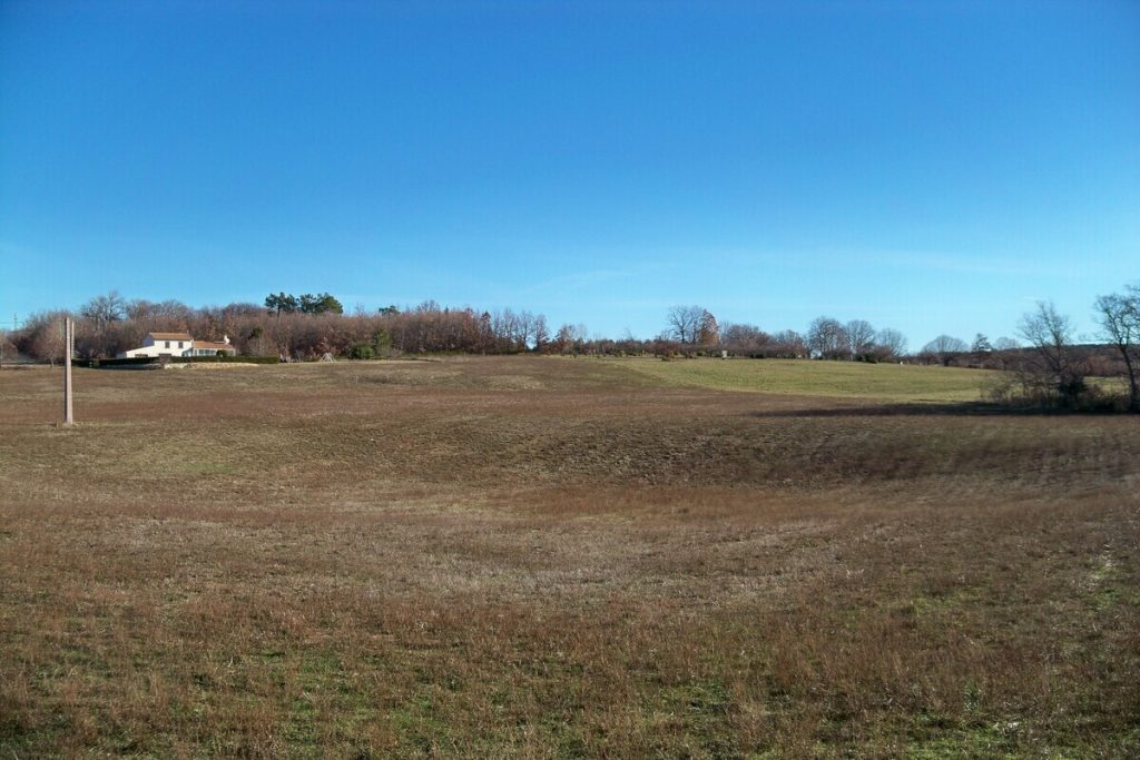 Oubliez les champs de lavande de Valensole : ce plateau secret de la Drôme est bien plus tranquille 