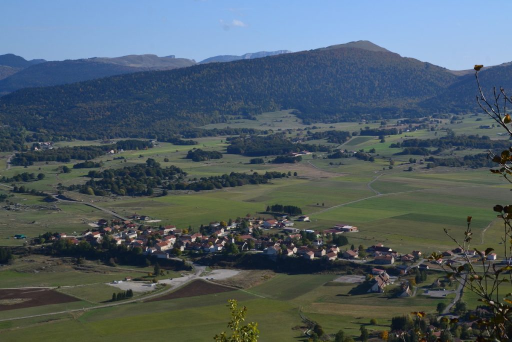 Le Vercors secret : sur les traces des résistants, découvrez un village resté hors du temps 