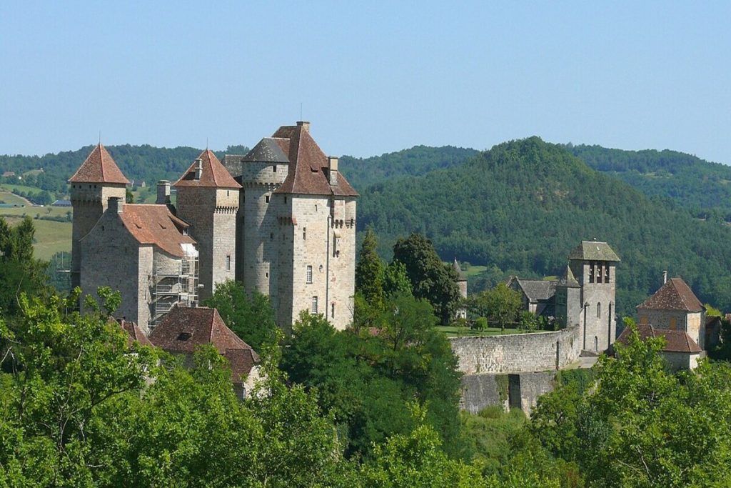 La Corrèze abrite un plus beau village de France qui vous transportera au Moyen Âge