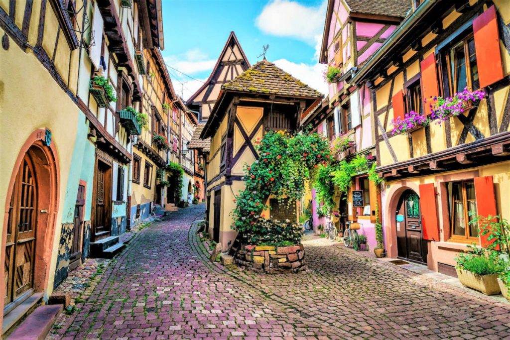 Personne ne le sait, mais ce plus beau village de France en Alsace a été élu « le plus fleuri » 3 fois de suite 