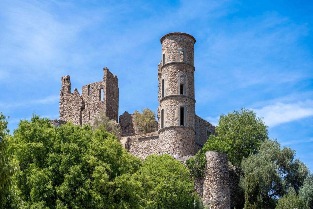 L’incroyable histoire de ce village varois construit en forme de cercle 