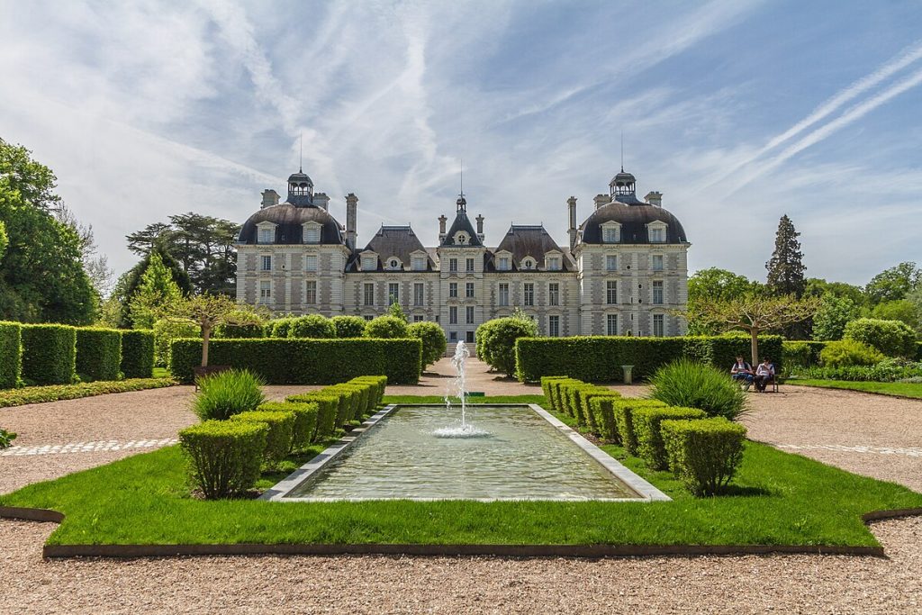 Ce village du Loir-et-Cher abrite le château qui a inspiré Hergé pour Moulinsart, une visite ludique pour les fans de Tintin 