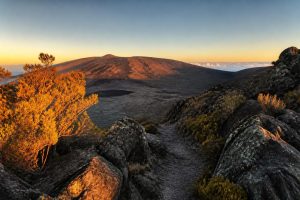 Randonnée au Piton de la Fournaise : guide pratique 2026